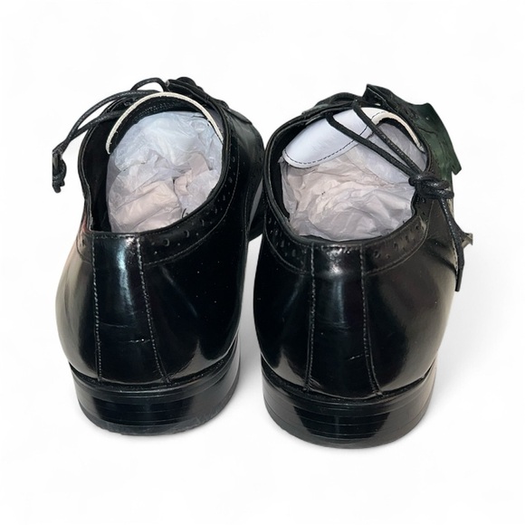 Stacy Adams Two-Tone Black and White Oxfords main image 9